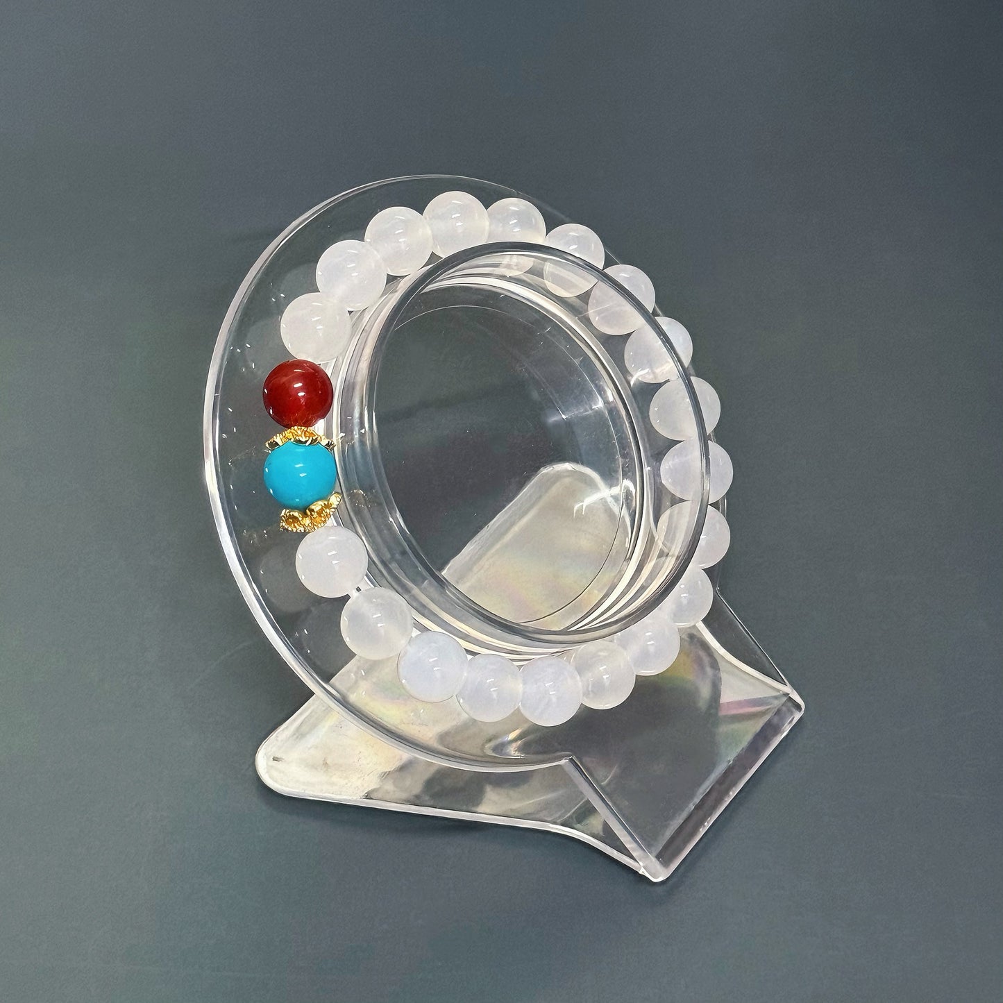 Pale Agate & Chromatic Pulse