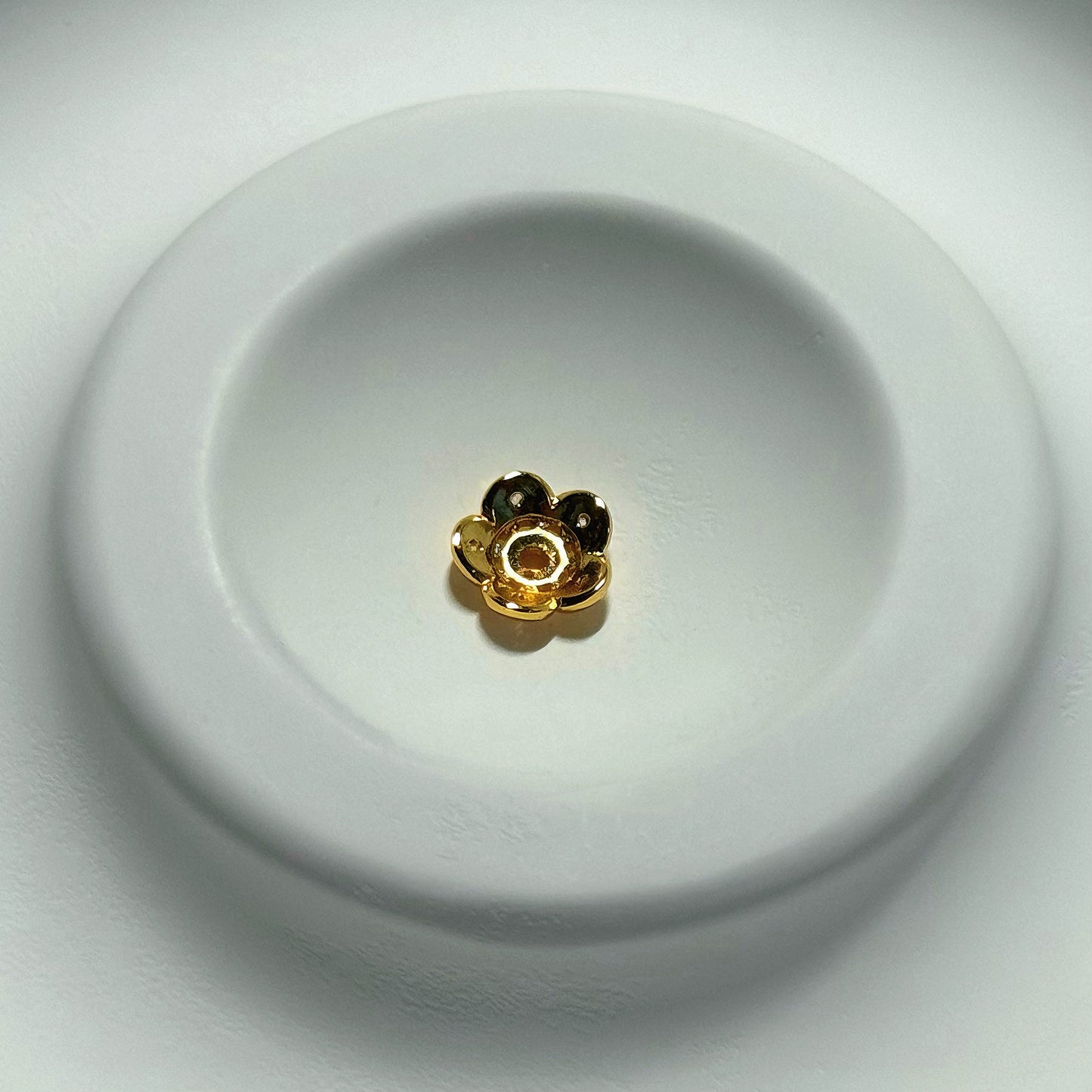 Five-Petal Golden Heart